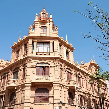 Home2book Spacious Family Home, Cruz Center Appartement
