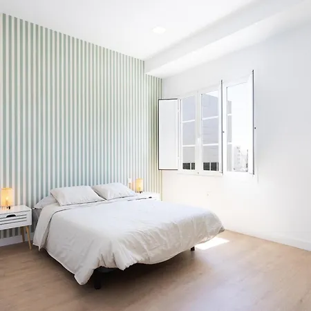 Home2book Spacious Family Home, Cruz Center Appartement