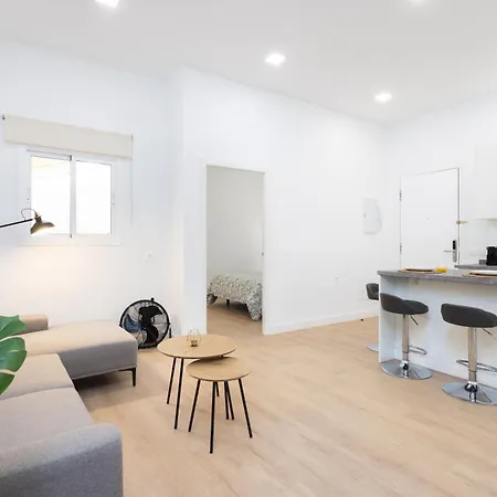 Home2book Spacious Family Home, Cruz Center