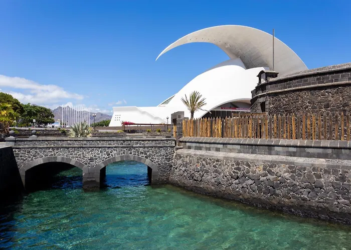 Home2book Spacious Family Home, Cruz Center