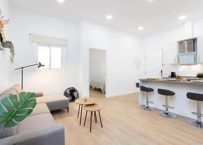 Home2book Spacious Family Home, Cruz Center